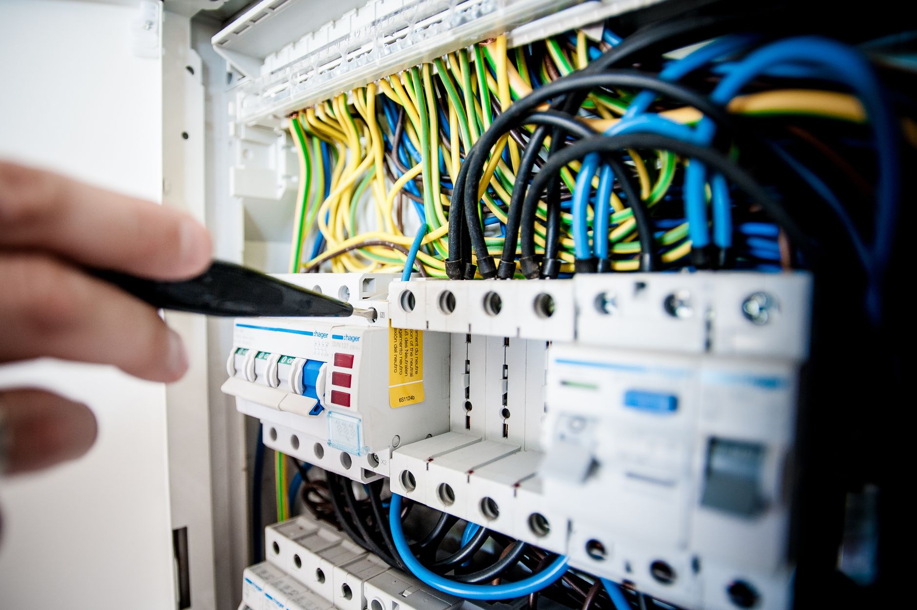 Électricien à Montigny-le-Bretonneux